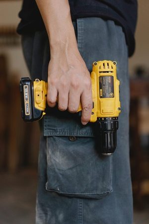 Comment bien percer du carrelage sans le fissurer ?