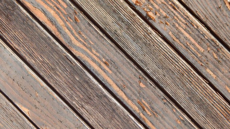 Les avantages d'une lambourde composite pour votre terrasse