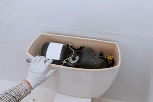 Comment changer un mécanisme de chasse d'eau facilement ?