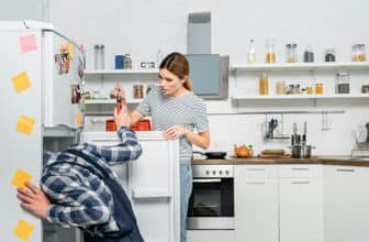 Réparer la lumière de votre frigo : conseils et astuces