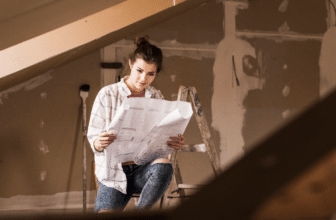 Comment les travaux de bricolage influencent-ils la valeur vénale d'un bien immobilier ?