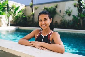 Pourquoi choisir une piscine en béton plutôt qu’une coque ?