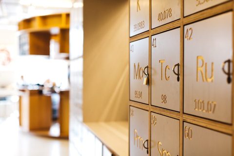 Qui doit payer l’installation ou le remplacement des boîtes aux lettres en copropriété ?