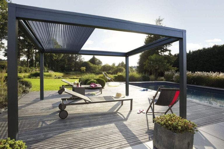 Quelle taille de pergola bioclimatique choisir selon votre terrasse ?