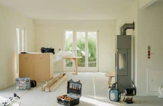 Travaux et bricolage : ce que l’assurance habitation couvre (ou pas).