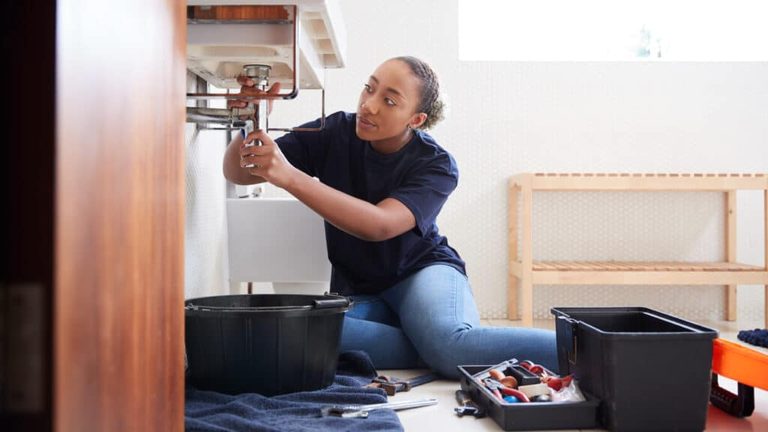Quand faire appel à un professionnel pour un dépannage à domicile