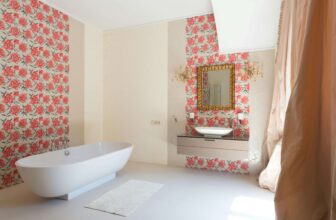 Tapis de bain absorbant : diatomite, microfibre ou coton ? Le comparatif pour ne plus glisser