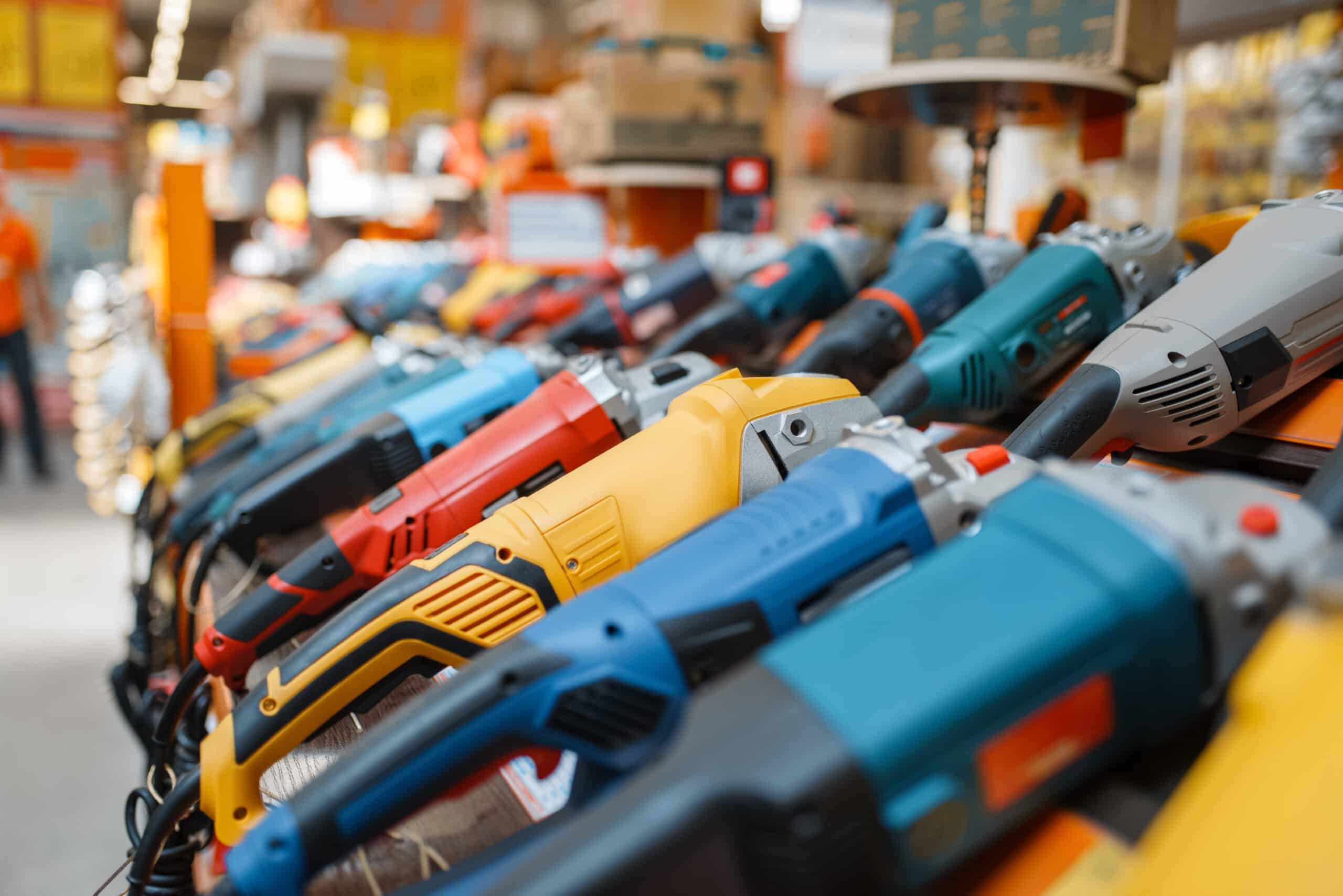 Comment bien choisir son outillage électroportatif