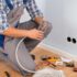 Comment poser un verrou sur une porte extérieure ?