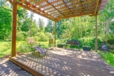 Aluminium, bois ou acier : quel matériau choisir pour une pergola autoportante ?