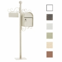 Boîte aux lettres design. Boîte aux lettres sur pied avec Design nostalgique. 150 cm de Hauteur, en métal avec porte-nom et porte-journaux. Boite aux lettres style vintage, couleur au choix