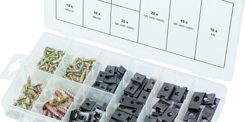 Assortiment de 170 vis et écrous cage. Vendu en boite plastique.