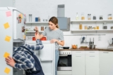 Réparer la lumière de votre frigo : conseils et astuces